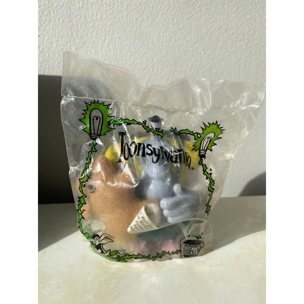Burger King Kids Meal 1998 Toonsylvania Teddy Crusher W/ Teddy Bear NIP sealed